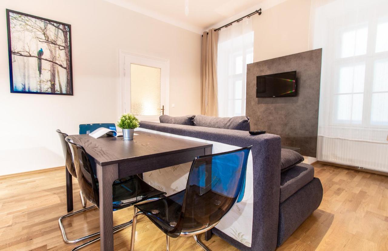 Apartament Lindengasse Wiedeń