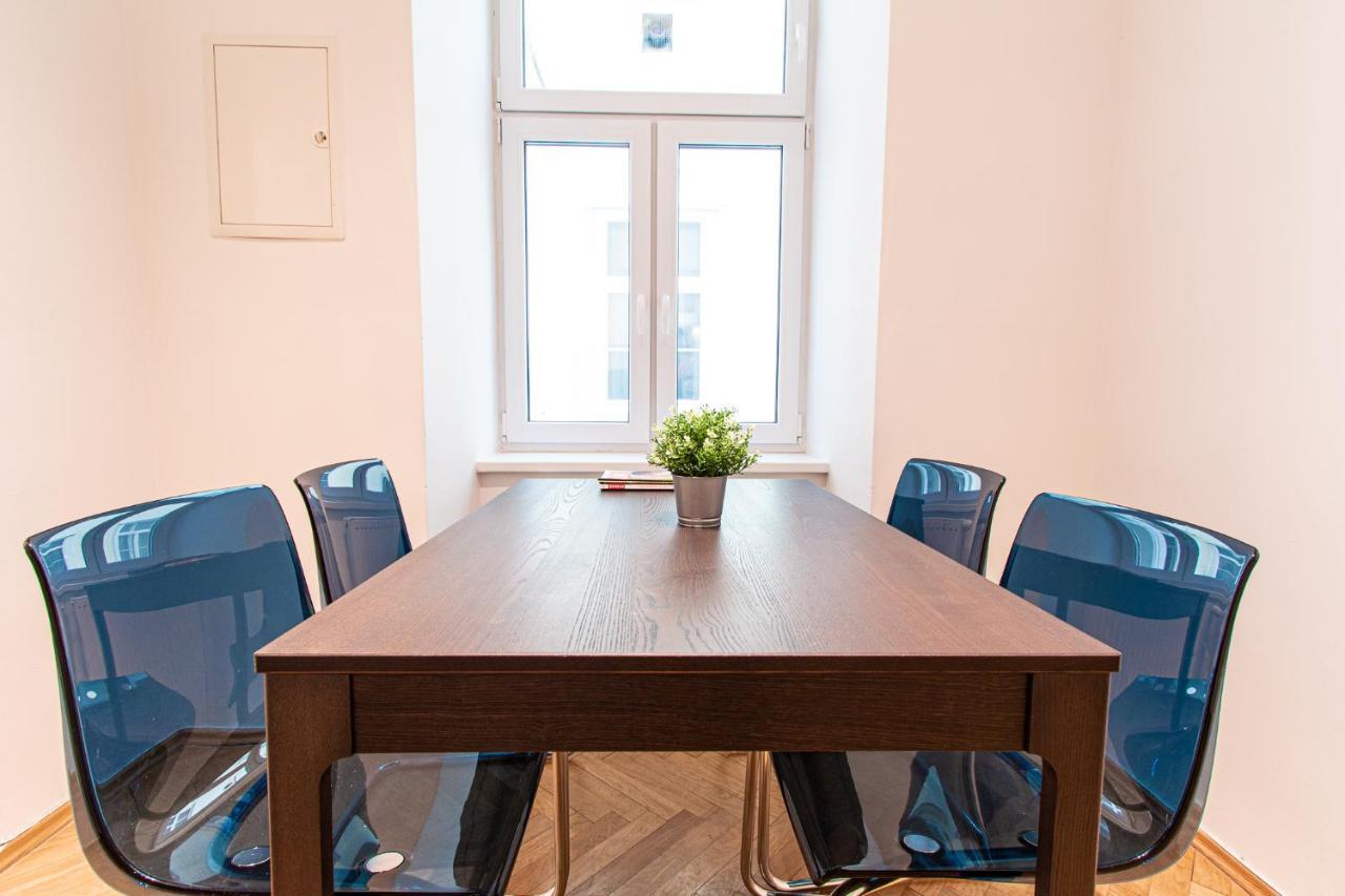 Apartament Lindengasse Wiedeń